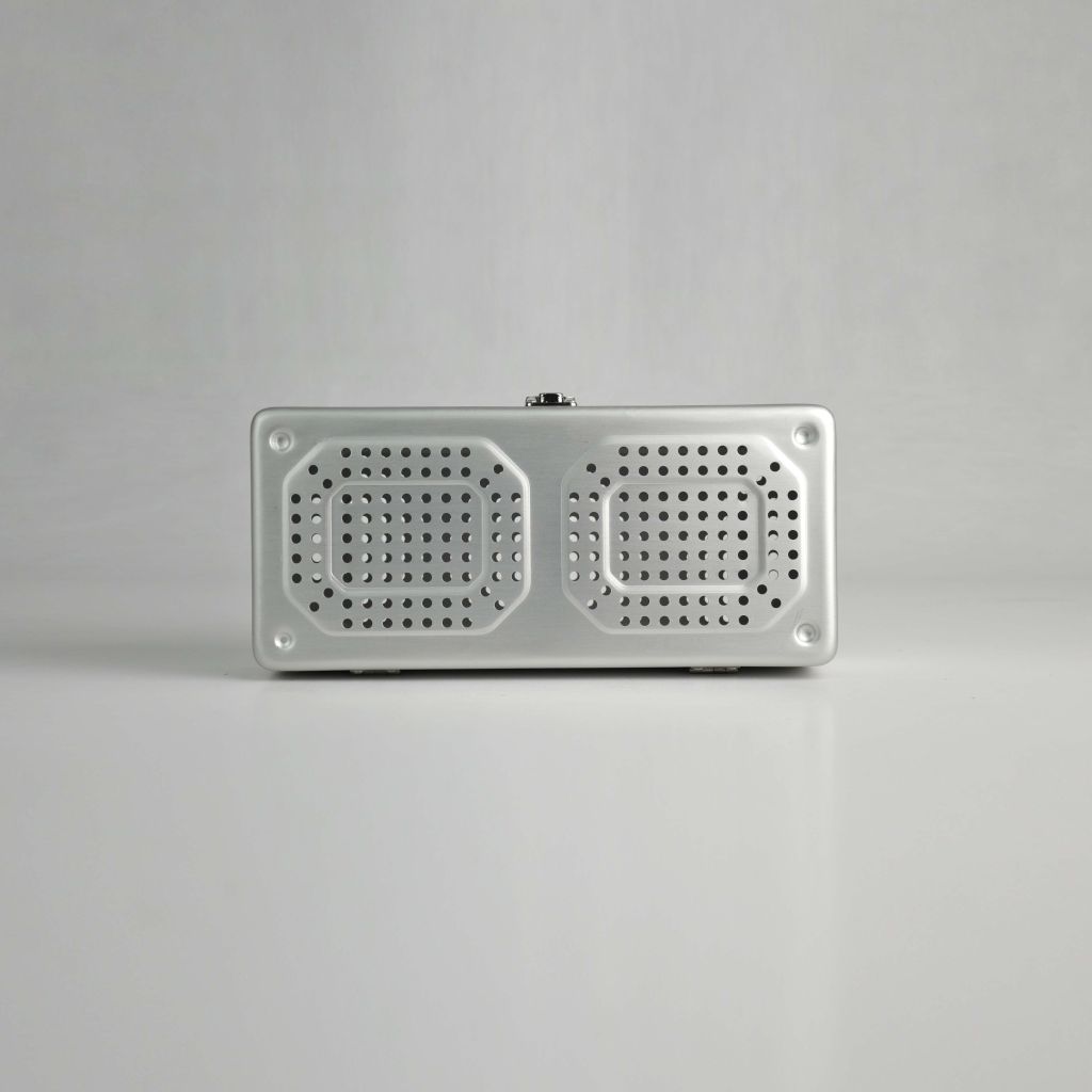 Containers for sterilisation of implants - 9