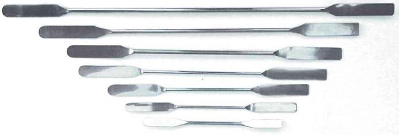 Double-sided flexible steel spatula