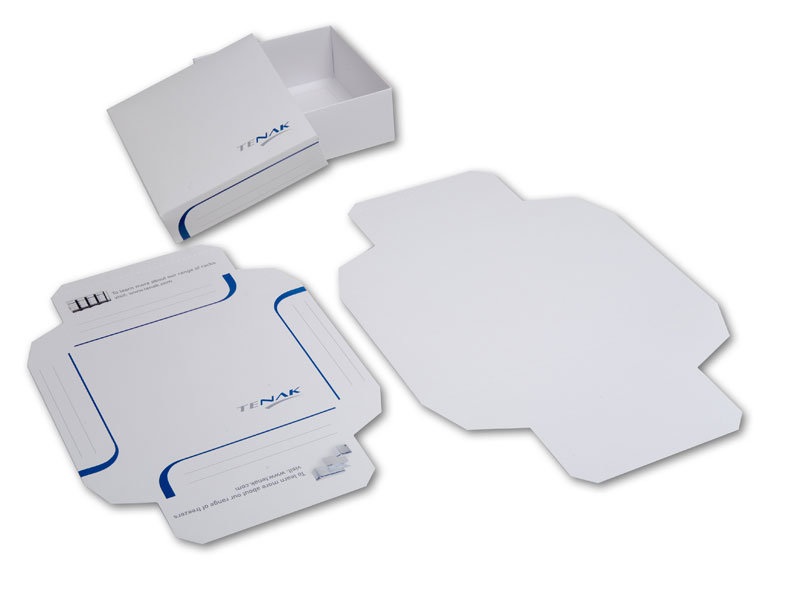 Cardboard boxes with dividers - 2