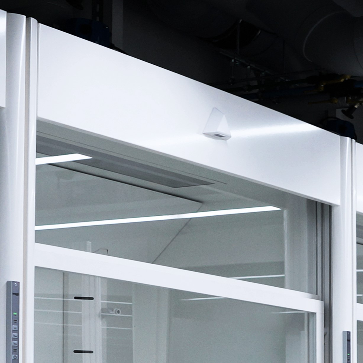 LabAirTec S3 fume hoods - 2